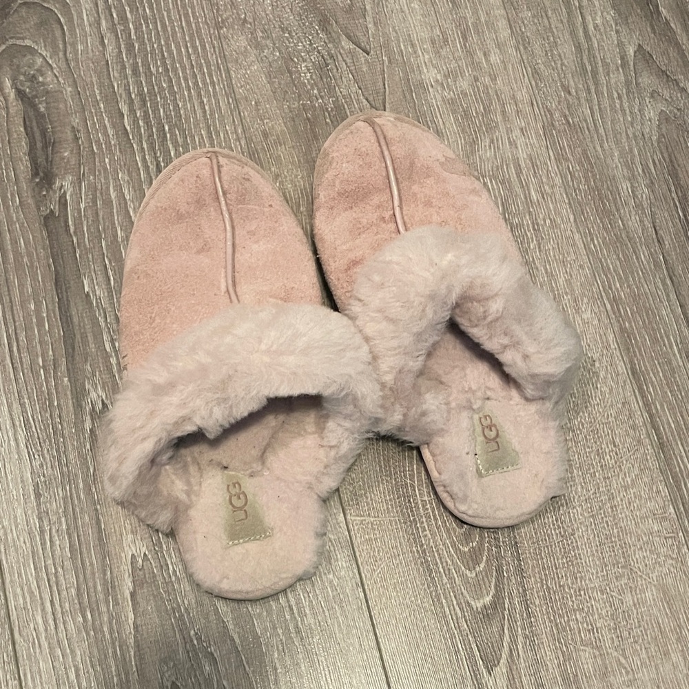 UGG Scuffette II Women's Soft Blush Slippers